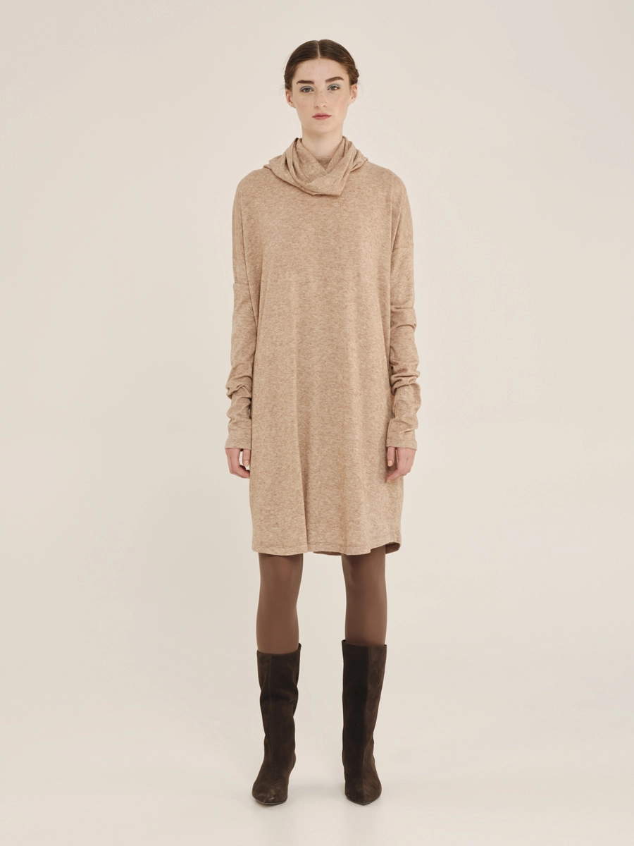 Μακρυμάνικο Φόρεμα με Ψηλό Λαιμό – Innermost